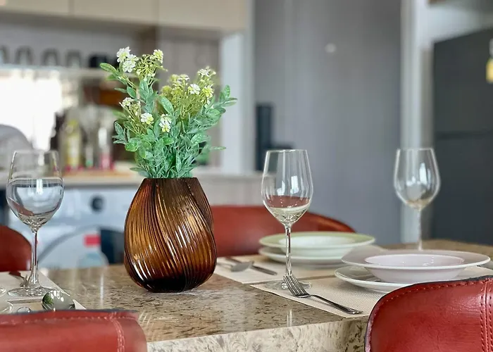 5 Min To Bts L Fully Furnished L Pool And Steam * Bangkok