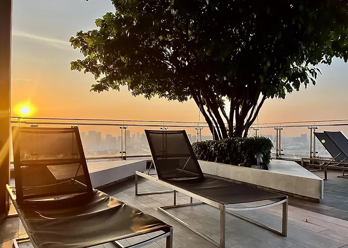 5 Min To Bts L Fully Furnished L Pool And Steam *
