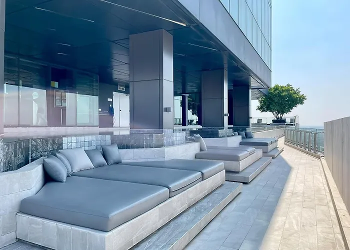 5 Min To Bts L Fully Furnished L Pool And Steam * Bangkok