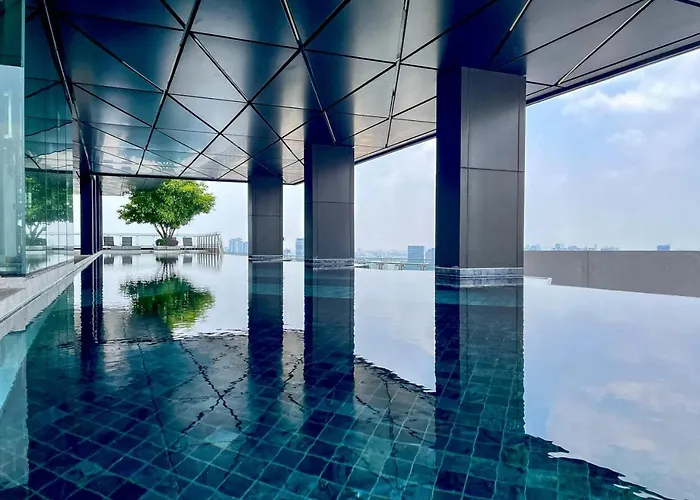 5 Min To Bts L Fully Furnished L Pool And Steam Bangkok